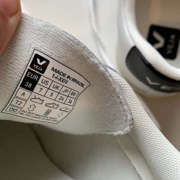 Veja Esplar Sneakers (Unisex) Size US 7, EUR 38 - Picture 7 of 11